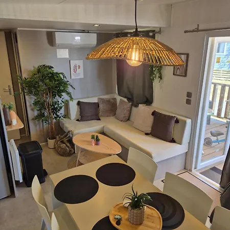 Mobil-home 5 Etoiles Chalet *